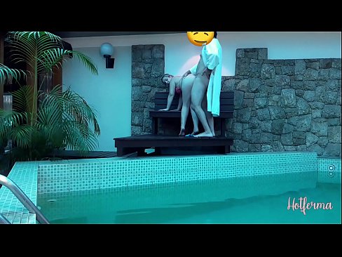 ❤️ Šéf pozve slúžku k bazénu, ale neodolala horúcemu Šukanie na sk.hentai-id.ru